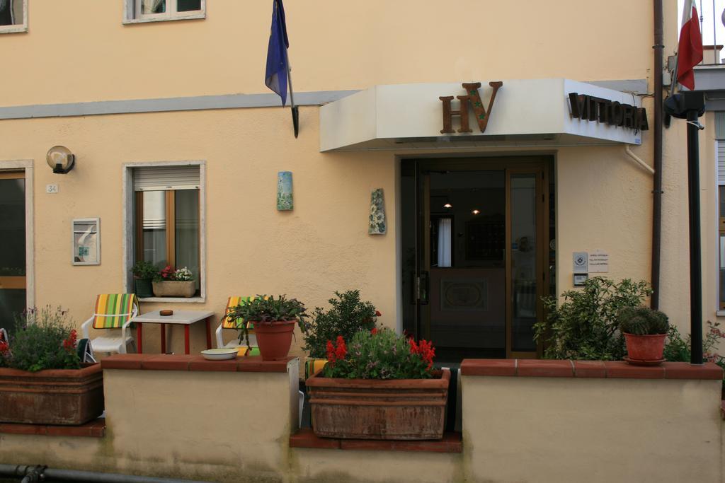 Hotel Vittoria Chianciano Terme Exterior foto